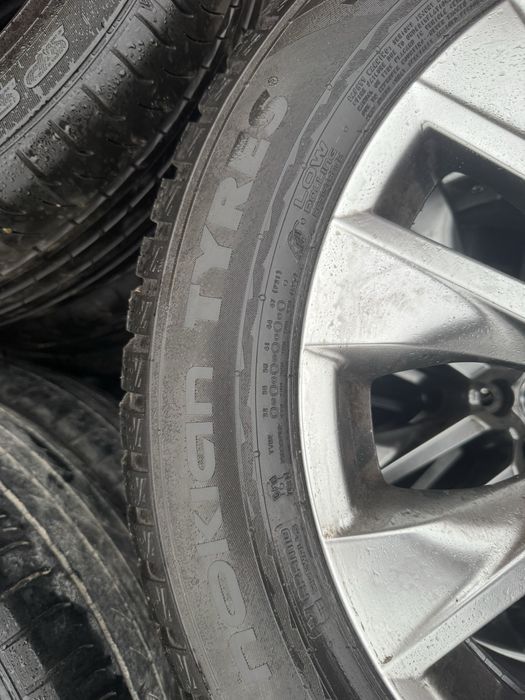 Резина автошина 235 55 R19 Nokian Tyres SnowPROF 2 SUV