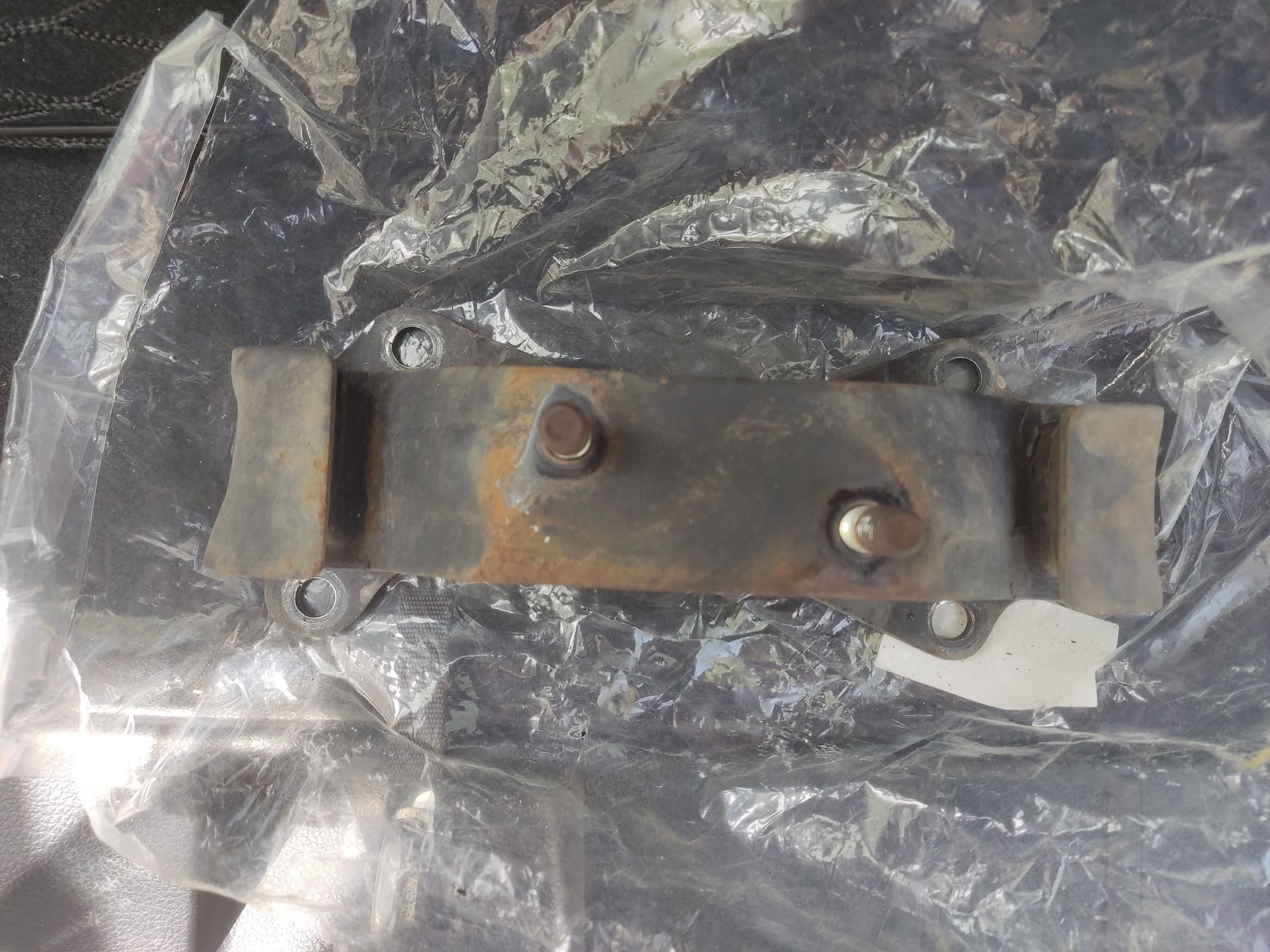 Подушка МКПП Subaru Forester SJ 2,5