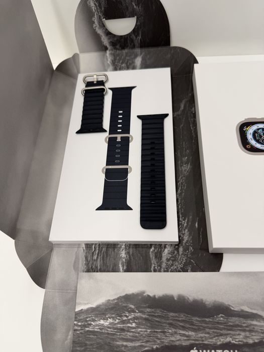 Apple Watch Ultra Titanium Case 49mm Midnight ocean band
