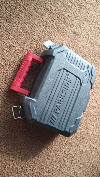 Wkretarka akumulatorowa Parkside 4V z akcesoriami, nakładkami, walizka