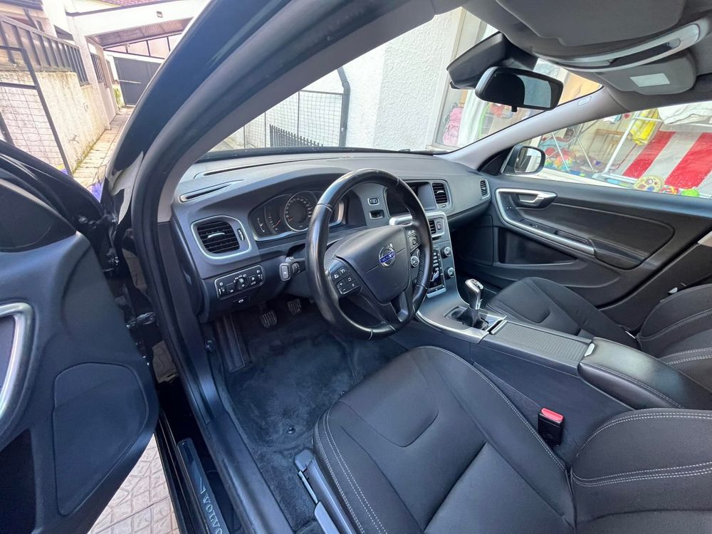 Volvo V60 2.0 D ano 2016