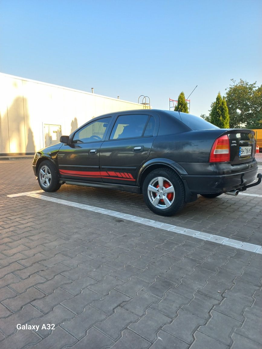 Продам опель астра 2008 год