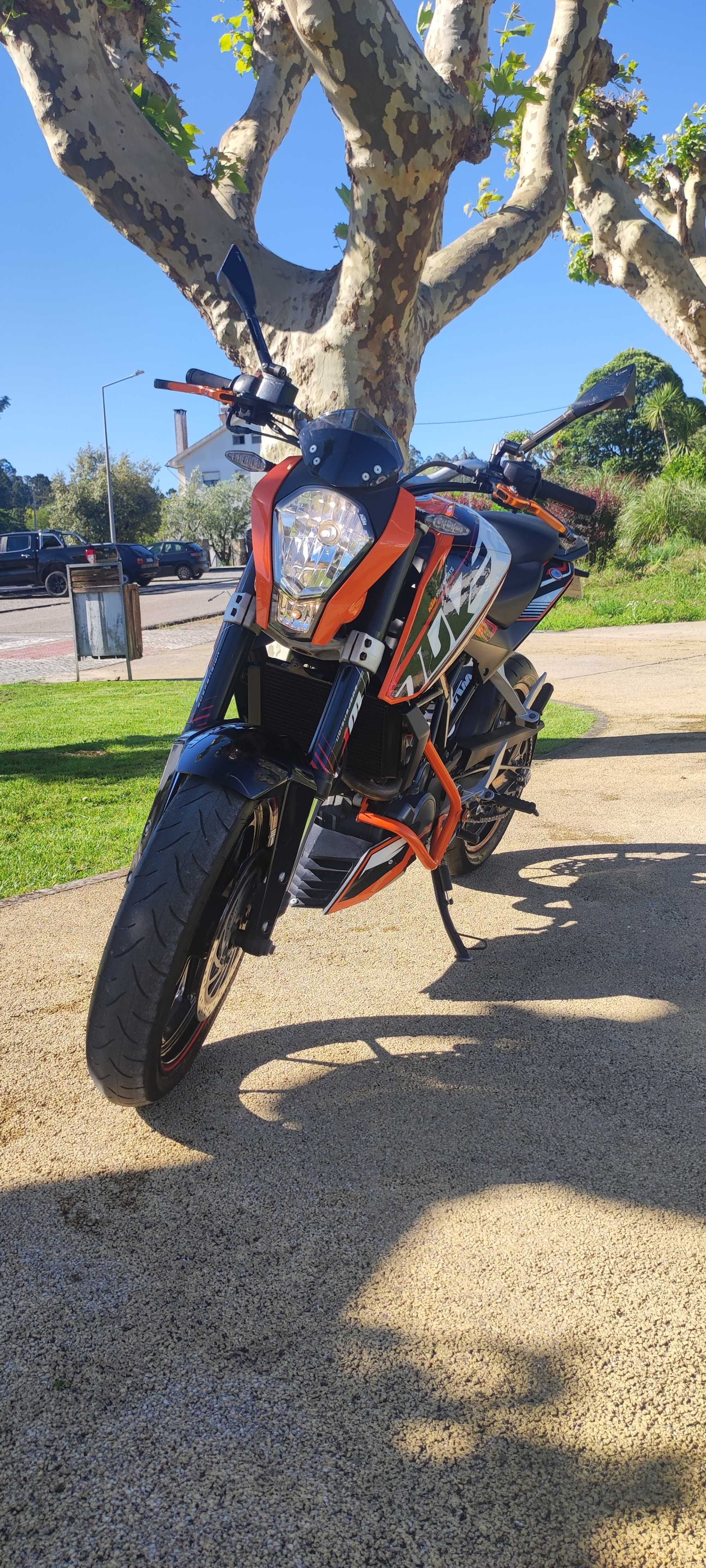 KTM Duke125  Ano2014