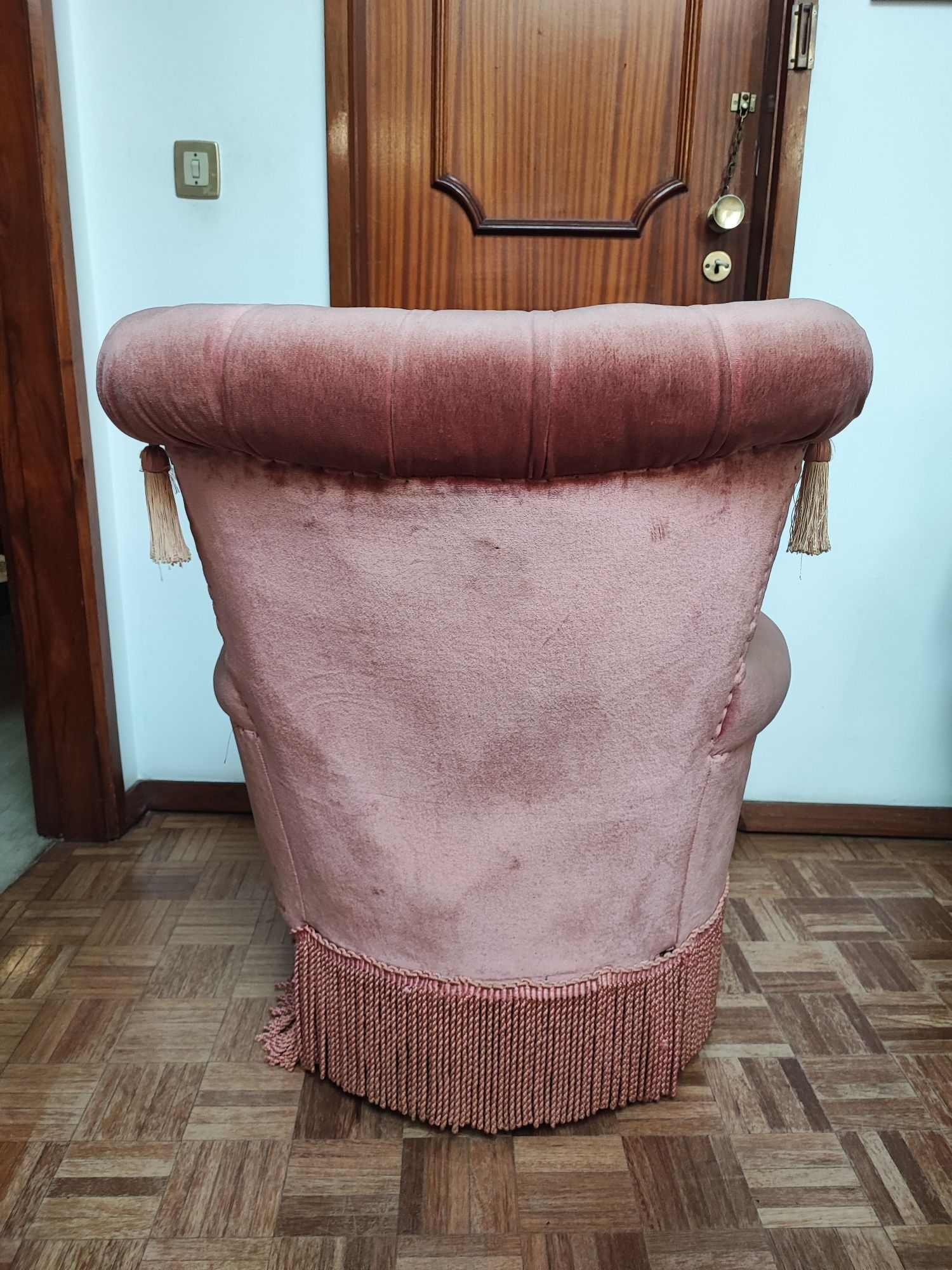 Poltrona de quarto rosa velho