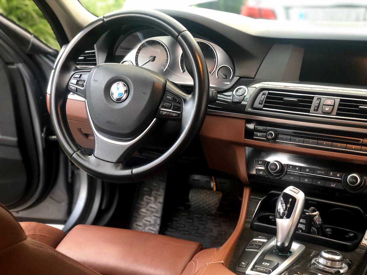 BMW F10 525d, 2013р, 160kw