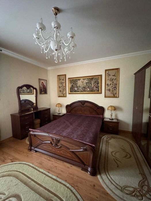 3 кімнатна квартира на 2 поверсі з видом на море