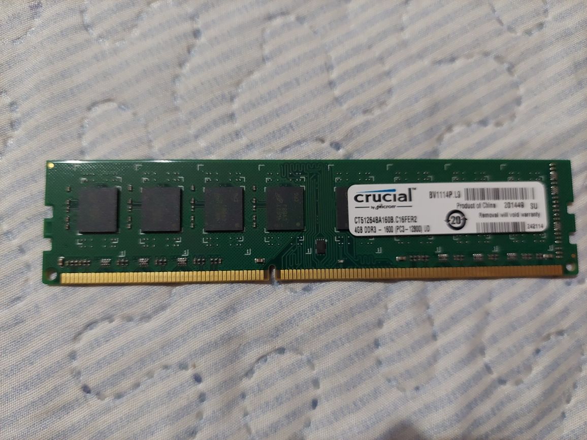 Оперативная память для ПК  Crucial - 4GB DDR3 – 1600