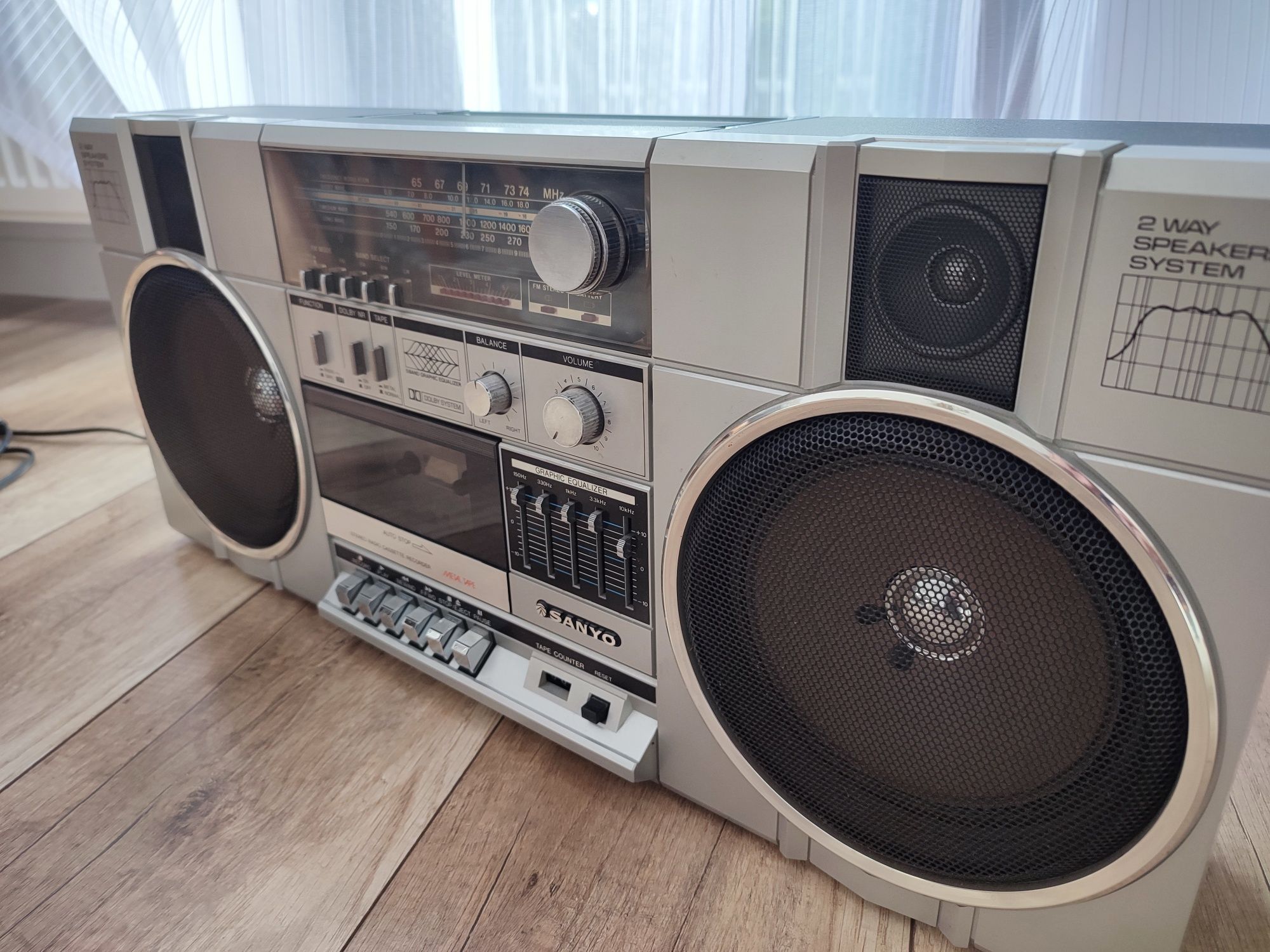 Boombox Sanyo M9880L0