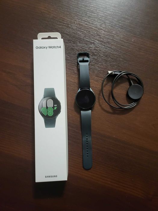Смарт часы Samsung Galaxy Watch 4 44mm