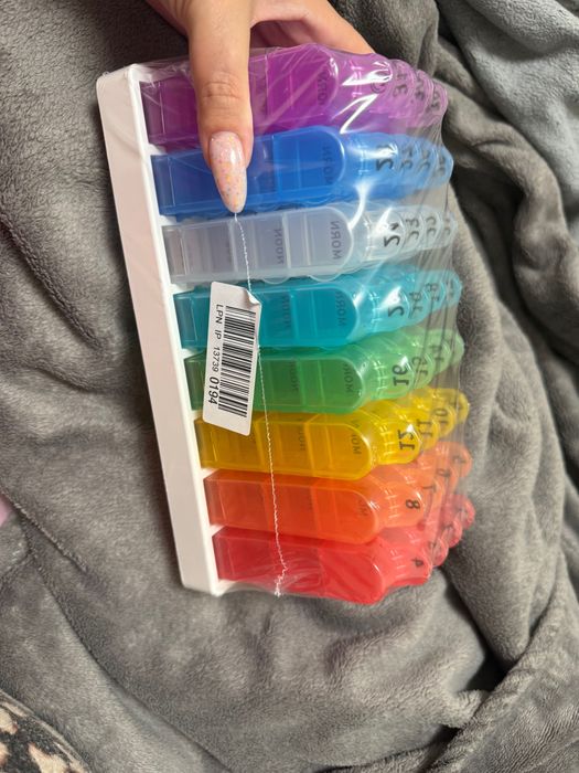 Таблеточница на месяц