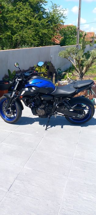 Yamaha MT 07 Impecável