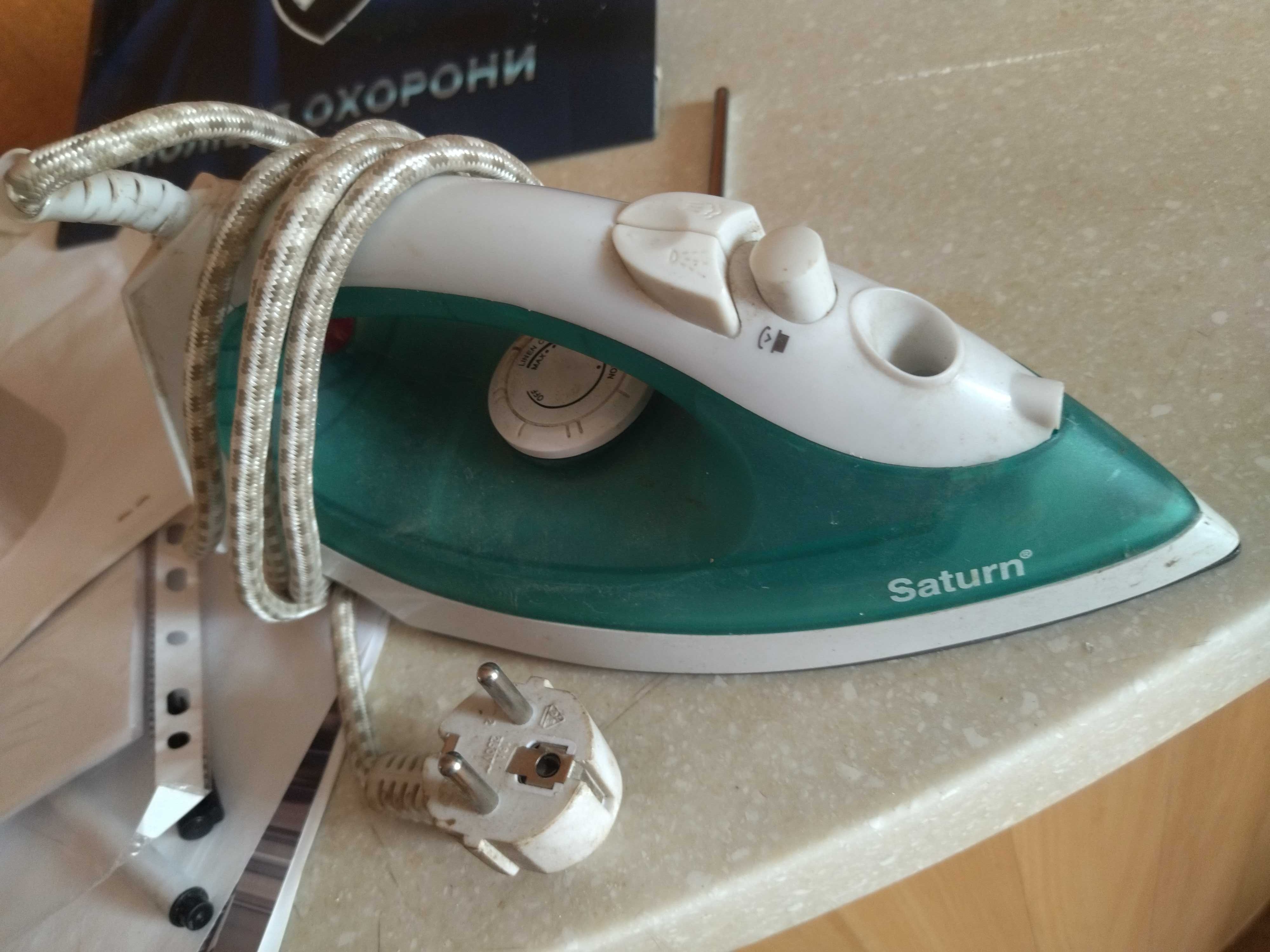 Утюг Saturn ST-CC7113 Green / 1600Вт