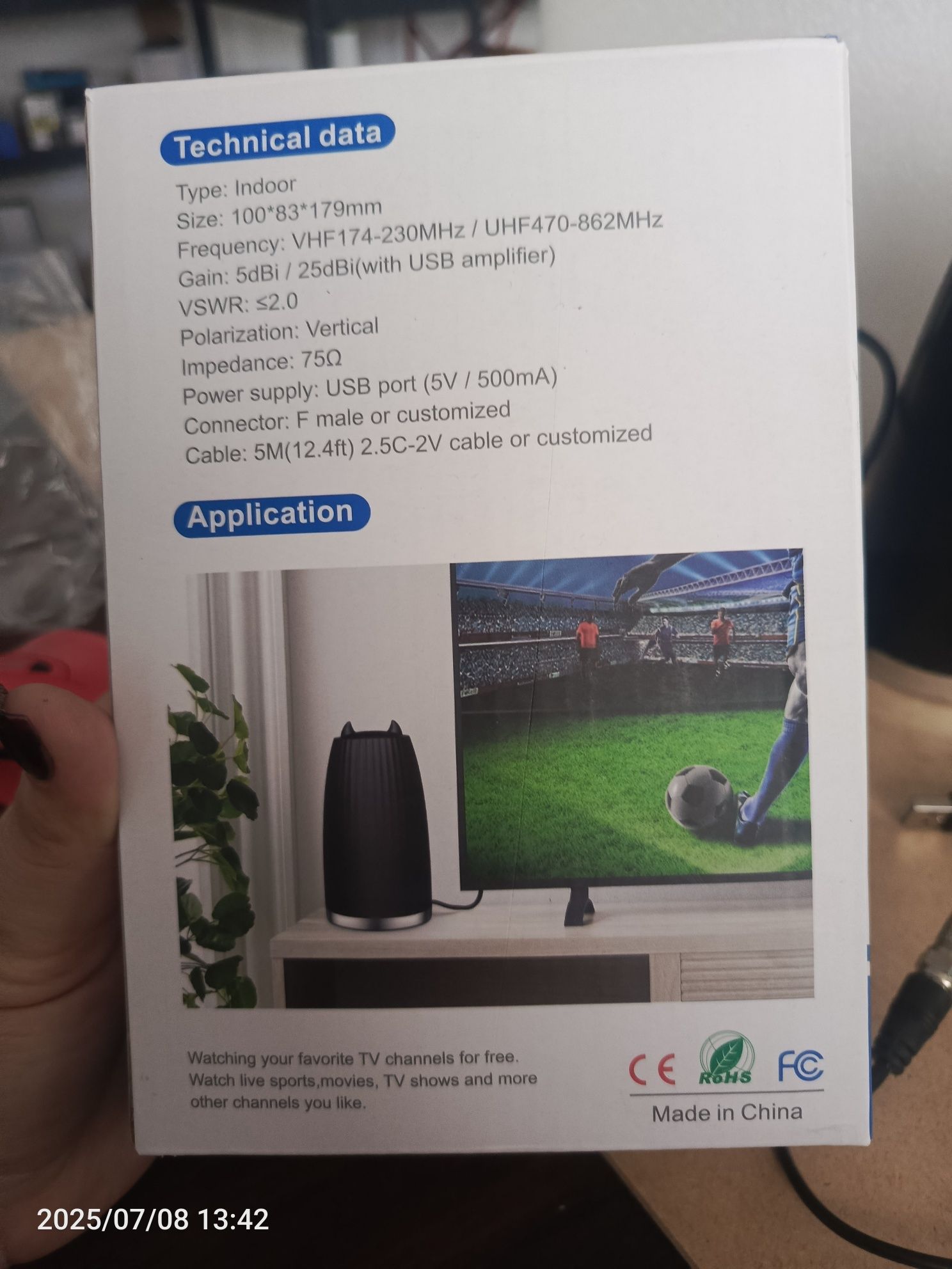antena telewizyjna DVB-T/T2 z magnetyczną podstawą i wysokim wzmocnien
