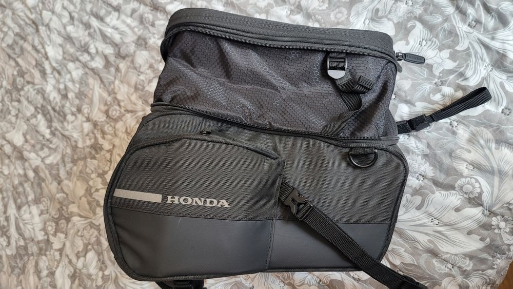 Motocyklowa torba na siedzenie jak nowa Honda CB CBR.