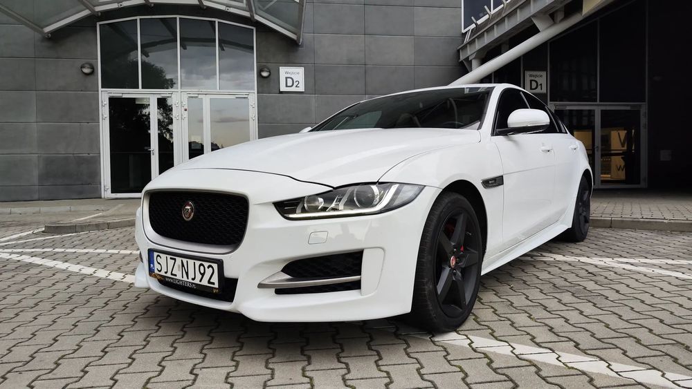 Jaguar XE Bezwypadkowy, Nowy silnik, orginalny lakier! Napęd 4x4