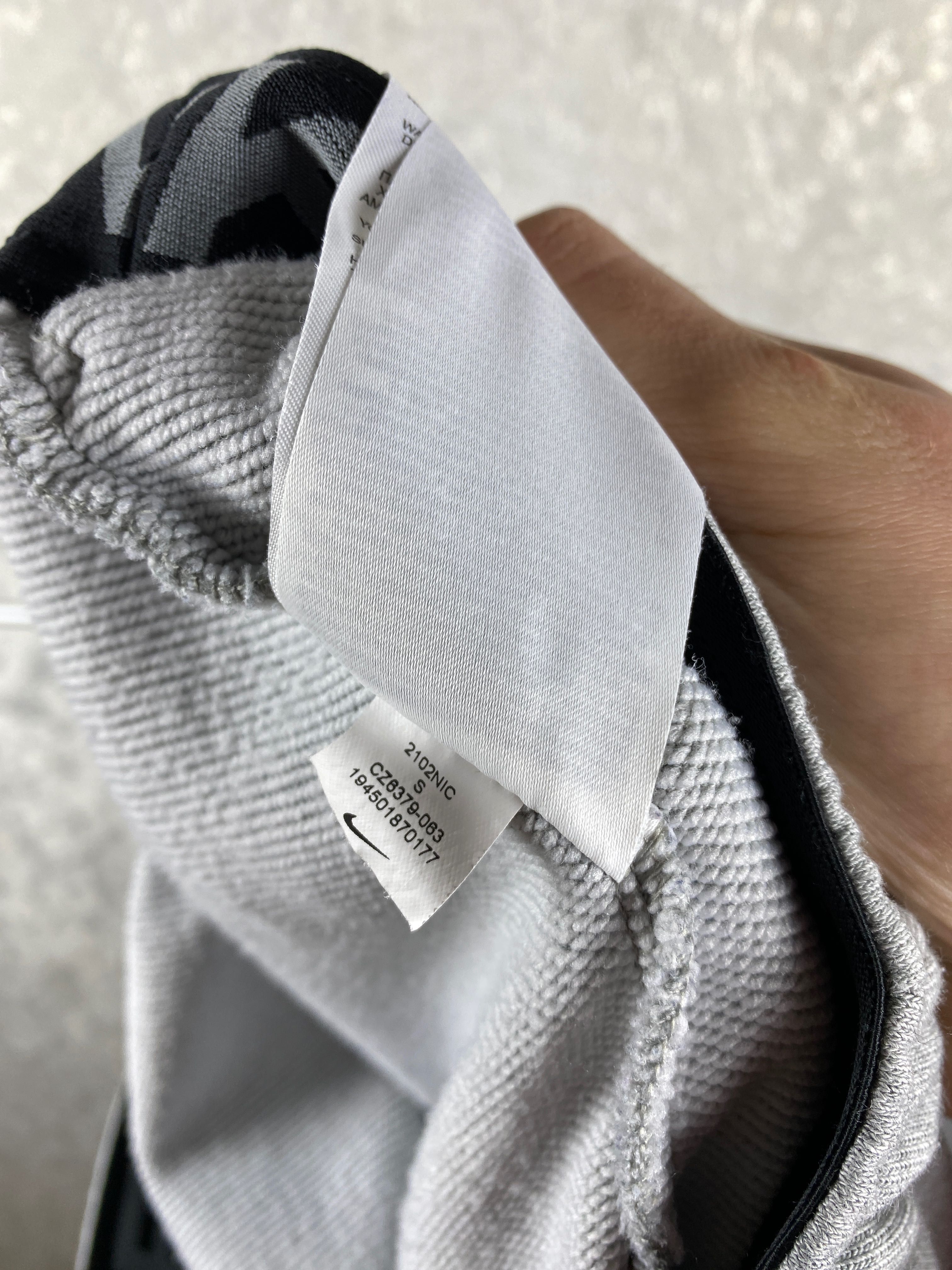 Мужские серые спортивные штаны Nike Dri-Fit S/M