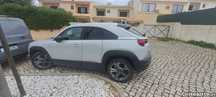 Mazda mx 30 nacional com IVA dedutivel.