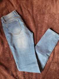 Włoskie kobiece jeansy