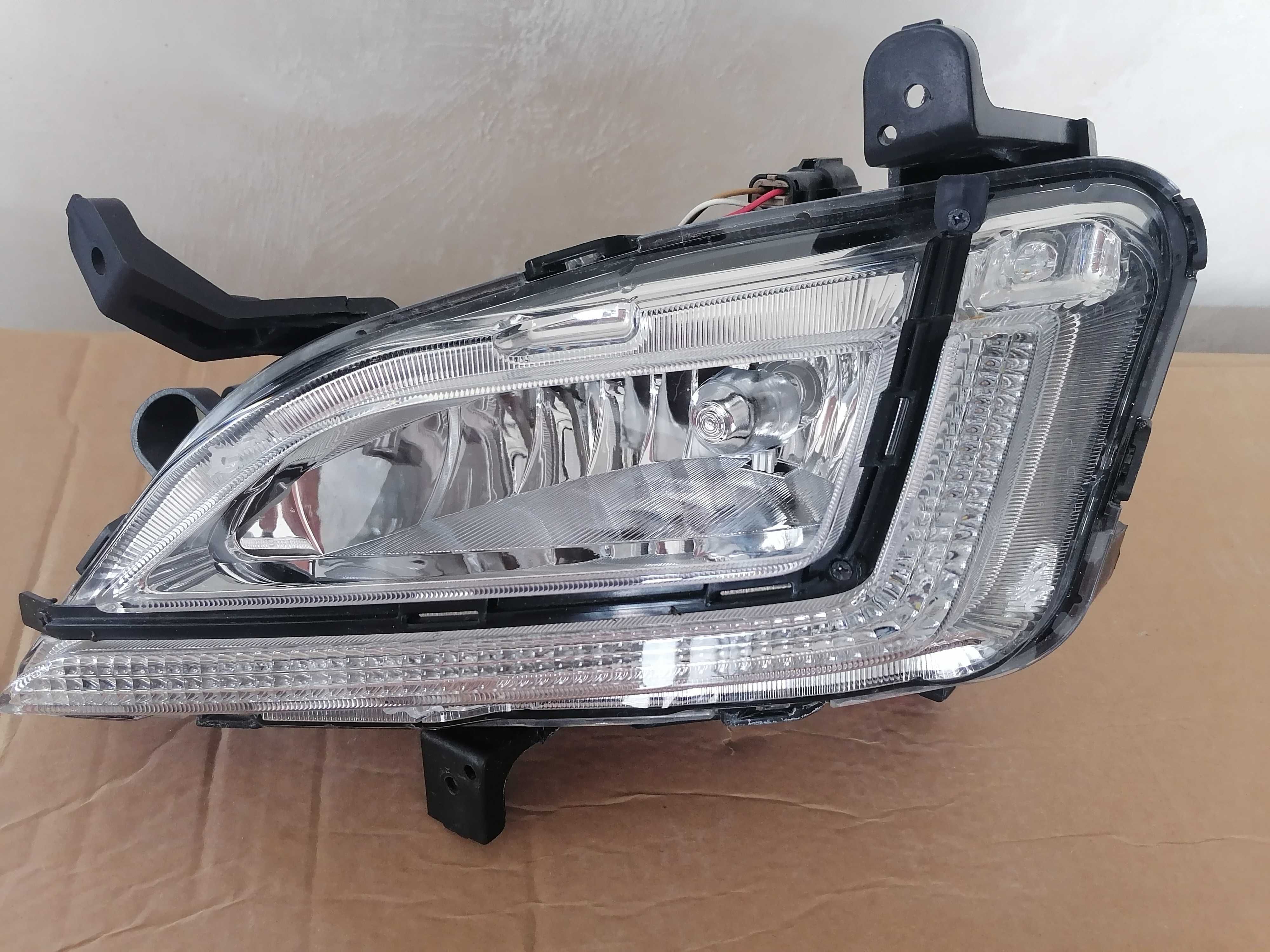 Halogen hyundai tucson lewy przód 2018r.