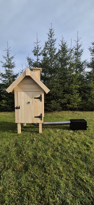 Drewniana wedzarnia z drzewa lipowego