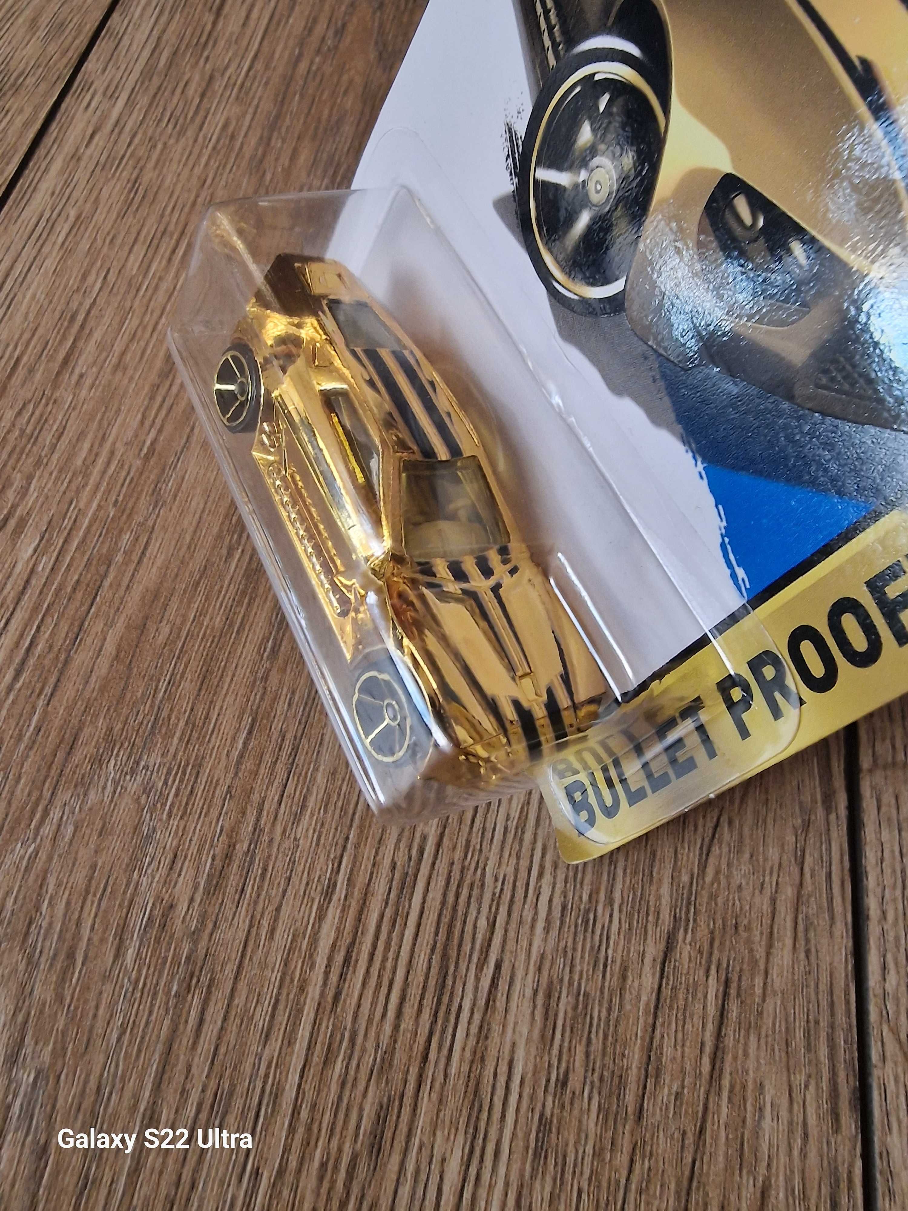 Hot Wheels Bulled Proof GOLD 2015