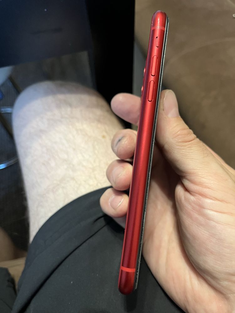Iphone 11 produkt red 128 под ремонт