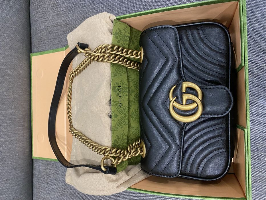 Torebka damska listonoszka Gucci Marmont Mini 22 cm czarna skóra