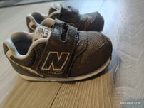 Buty dziecięce New Balance rozmiar 23,5