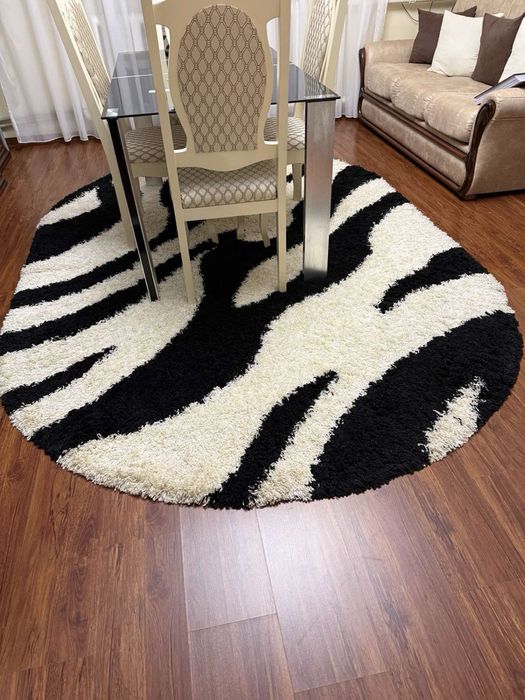 Продам килим 2*3