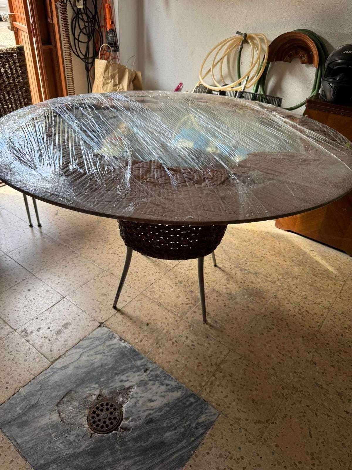 Mesa de cozinha de vidro