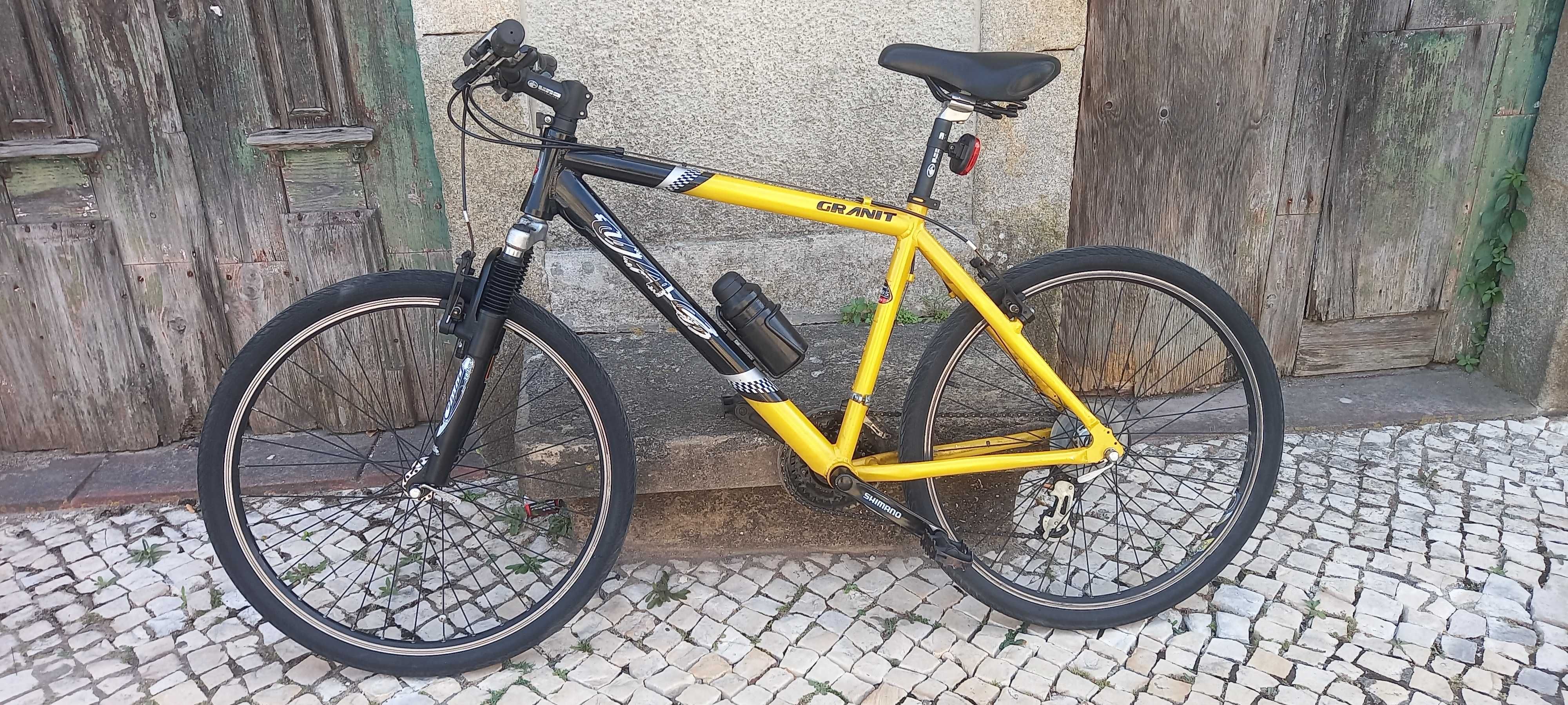 Bicicleta de homem "tipo montanha"