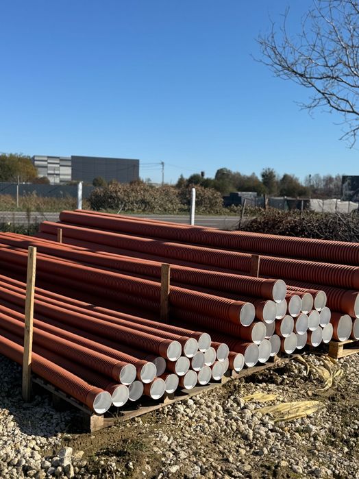 Гофровані, каналізаційні, дренажні труби,пе труби, фітинги