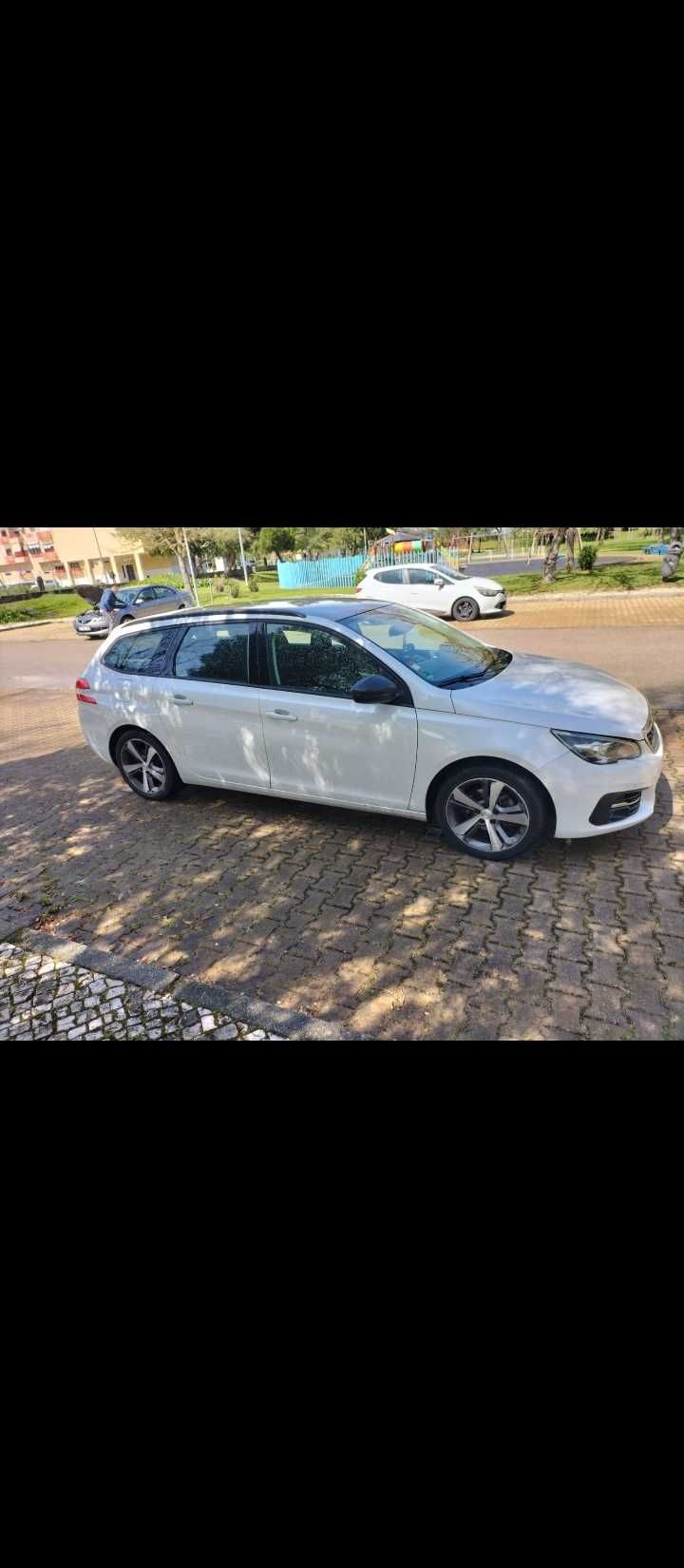 Peugeot 308 versão Alour full Extras