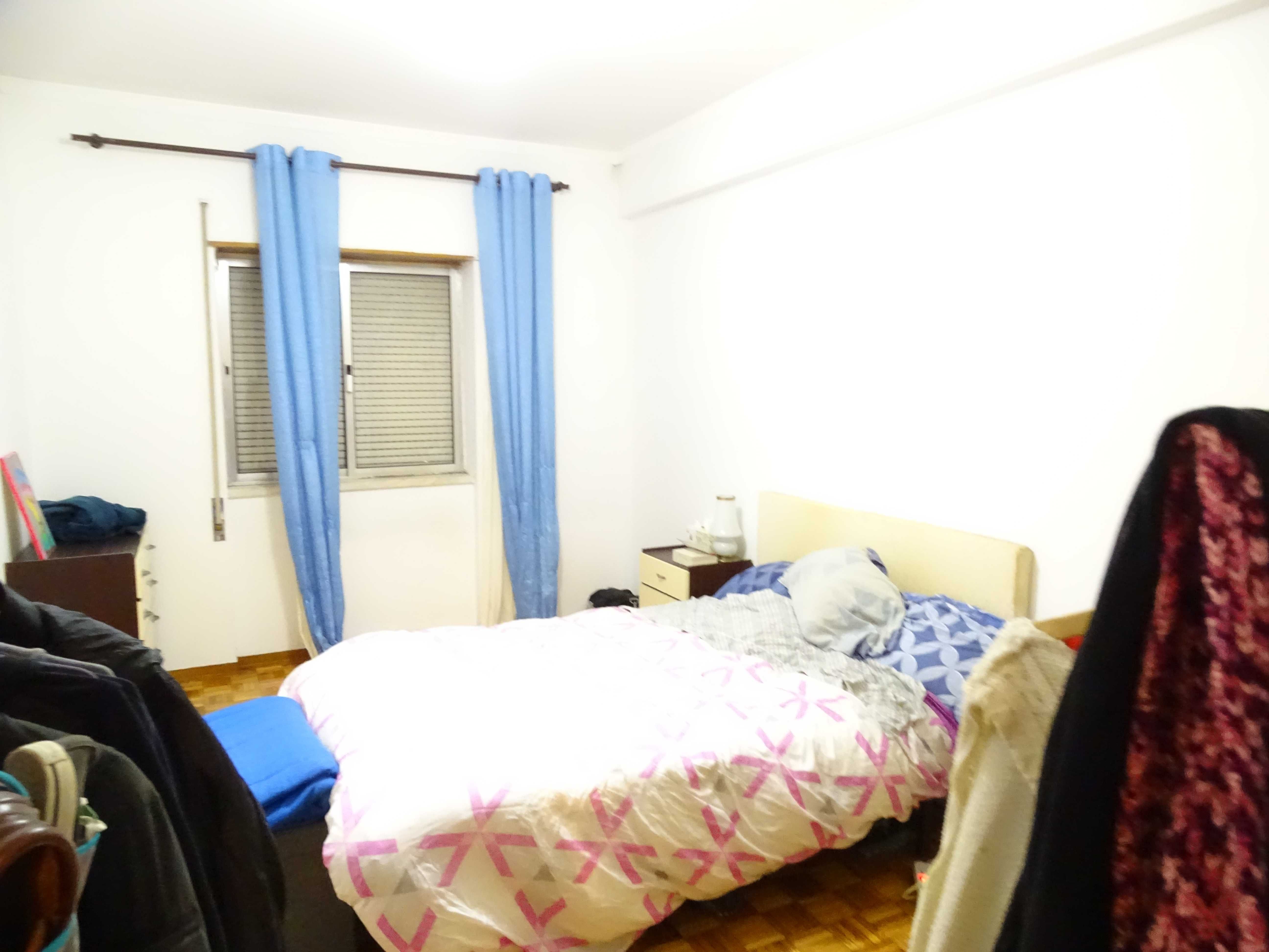 Alugo apartamento T3