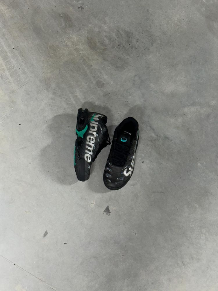 Кросівки Nike Air Max TN x Supreme Black Galactic Jade (41-45)