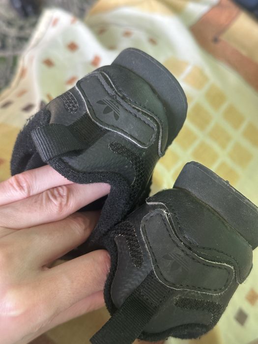 Кросівки кросовки adidas