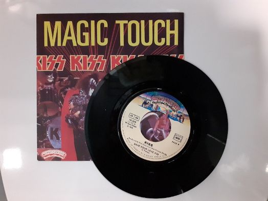 Disco vinil single Kiss Magic Touch / Save Your Love