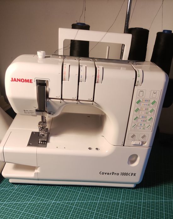 Maszyna do szycia Cover Pro 1000PX Janome
