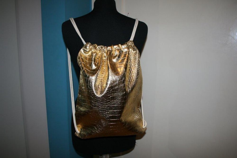 Super modny plecak miejski worek złoty z eko-skóry "krokodyl" sznurki