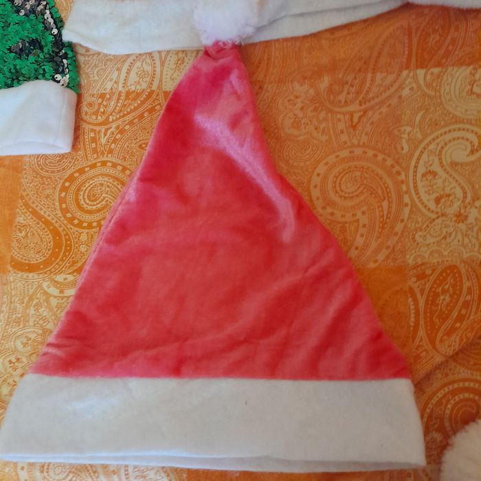 Продам праздничные колпаки