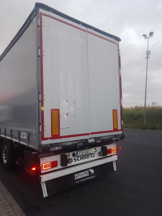 Naczepa Firanka Schmitz