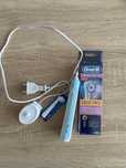 elektryczna szczoteczka do zębów oral b