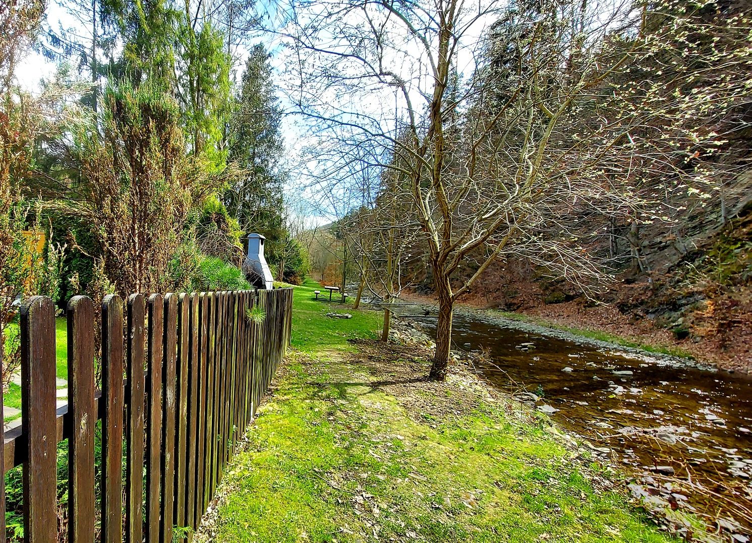 Domek ogrodzony nad rzeką wakacje kominek jacuzzi Beskidy Brenna,Wisła