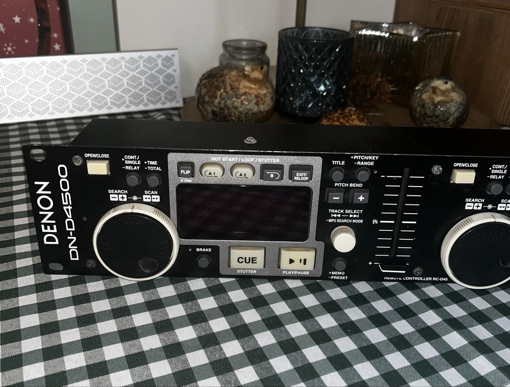Denon  DN-D4500.