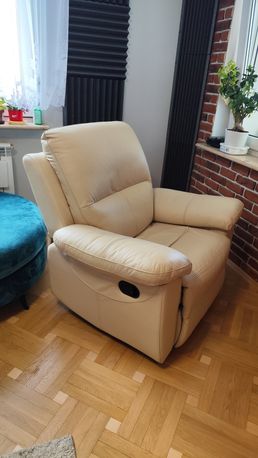 Jak nowy fotel skórzany bujany obrotowy i rozkładany