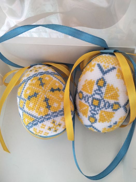 Вишиті новорічні кульки різдвяні прикраси великодня писанка яйце велик