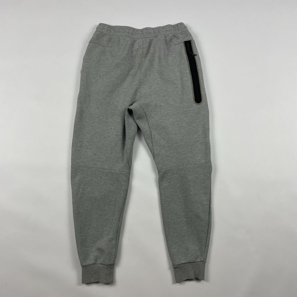 Спортивні штани Nike Tech Fleece