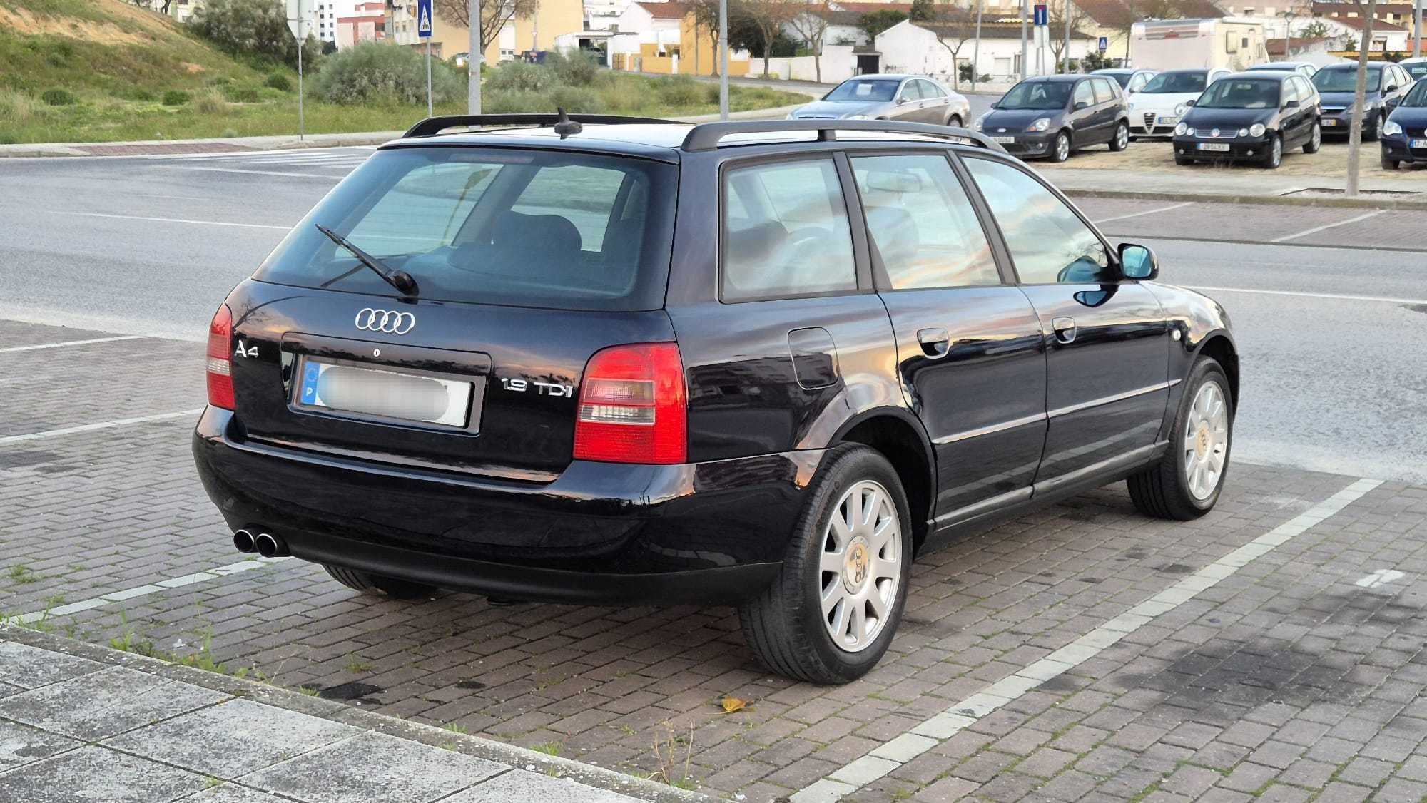 Audi A4- Impecável