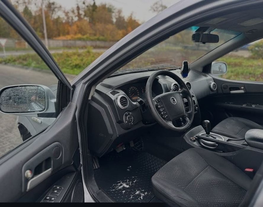 Ssangyong ayction2009г 2.0 дизель автомат не гнилой