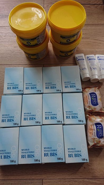 Pasta do rąk Profi 4 x 0.5kg 12 mydeł rubis plus 3 kremy do rąk